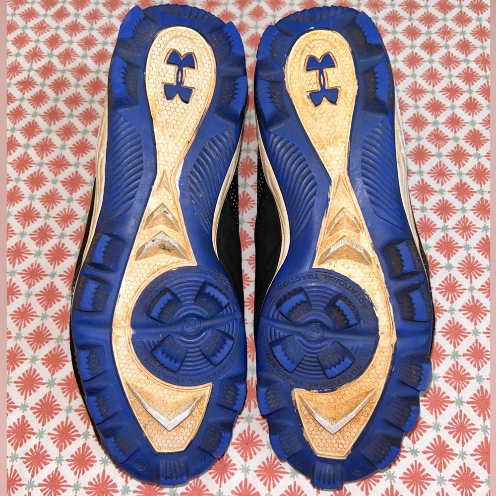 Under Armour black and blue soccer cleats youth size 3.5 - Picture 12 of 12